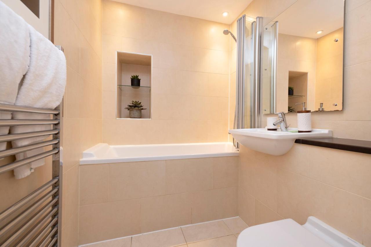 Joivy Luxury Flat Near Edinburgh Castle Apartment Exterior photo